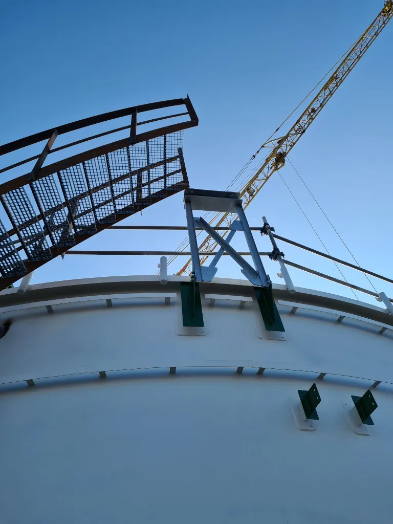 Constructiedetail met trap en staalwerk